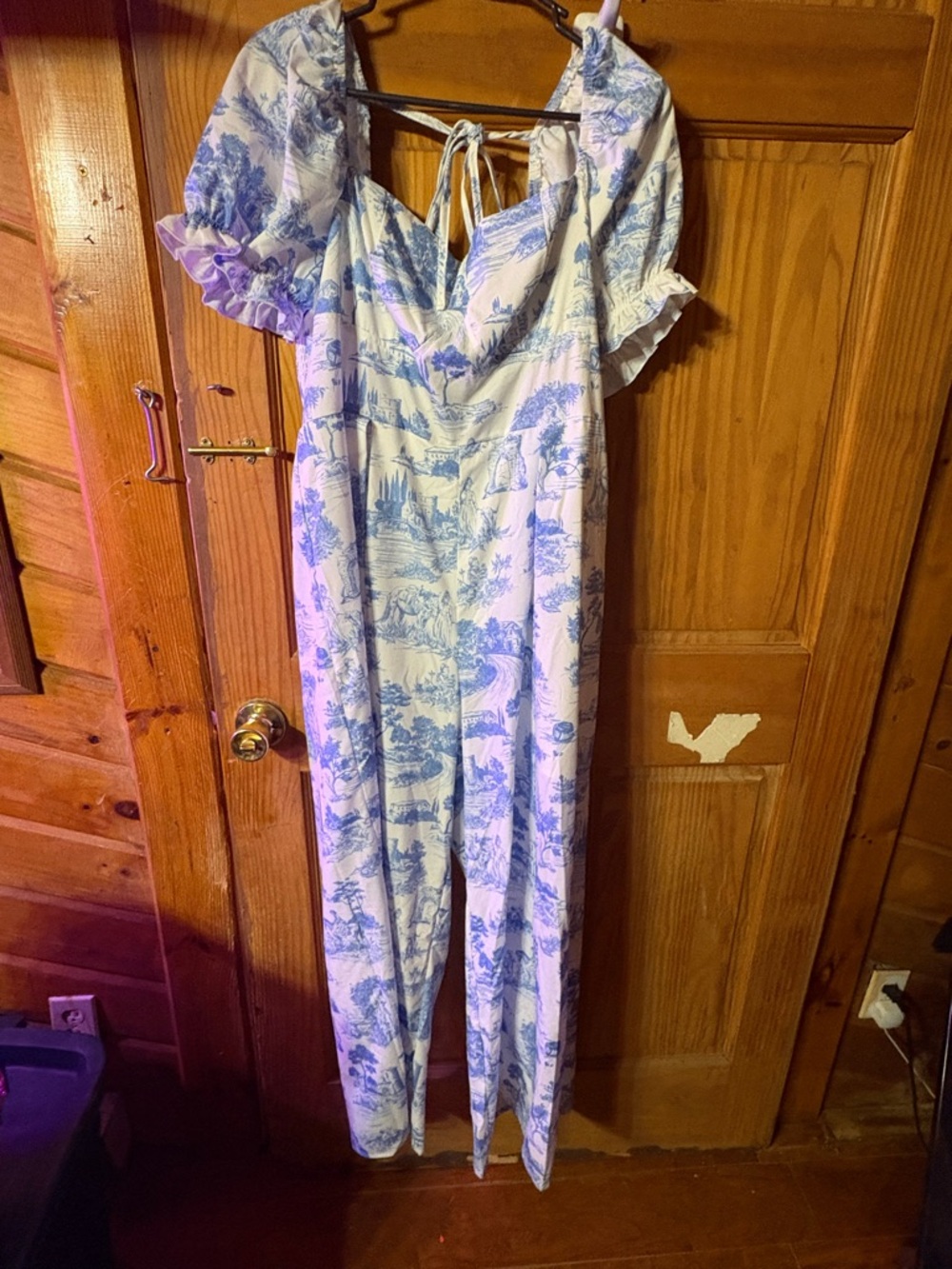 NFS-SOLD-VEGAS_POSH SHEIN Blue and White Puff-Sleeve Jumpsuit